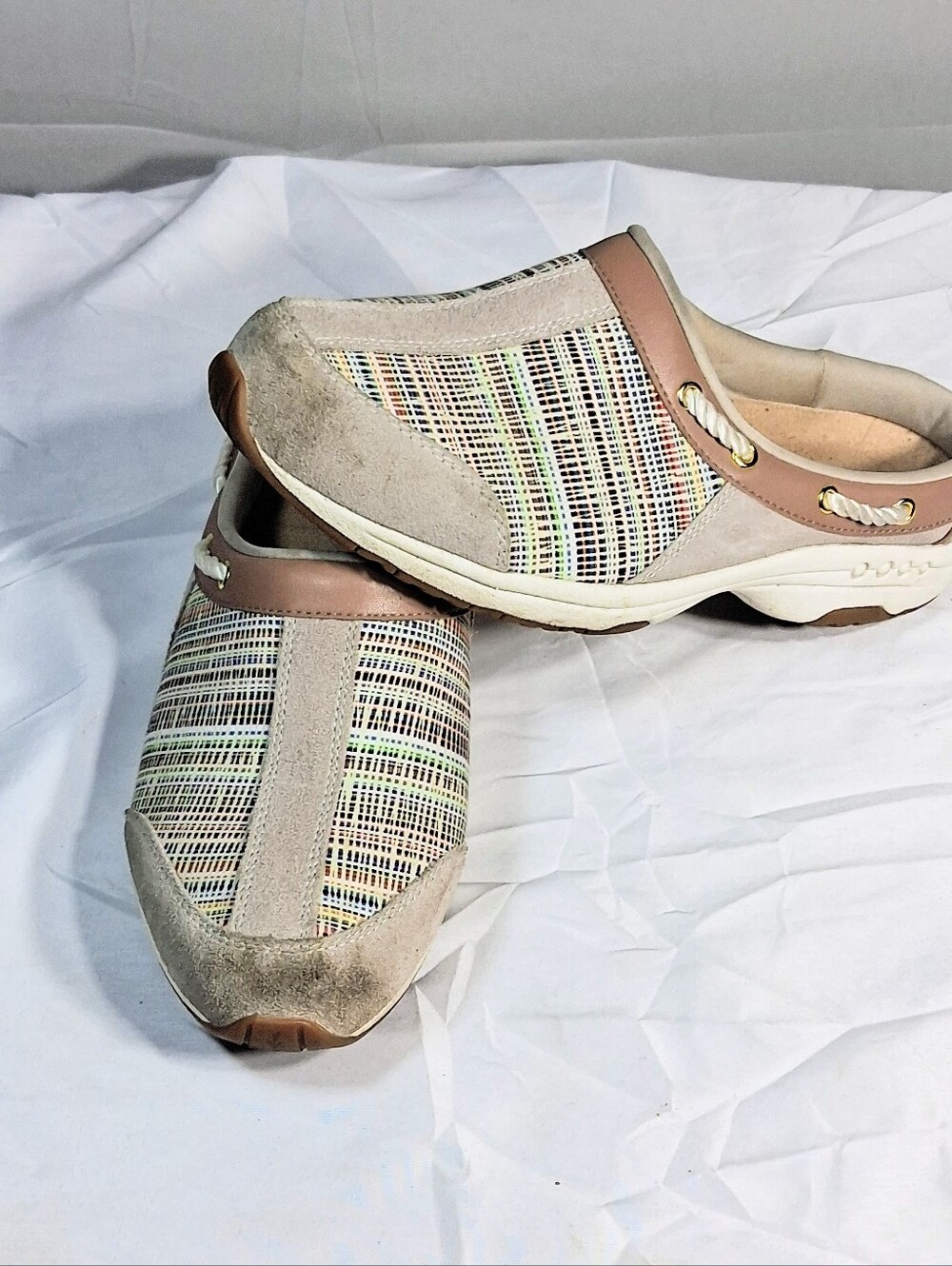 Women's 9W Easy Spirit Open Back Mules/Clogs w Rounded Toes